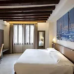Leone Hotell 3*