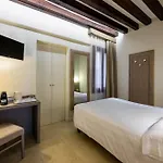 Leone Hotell