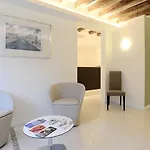 Leone Hotell