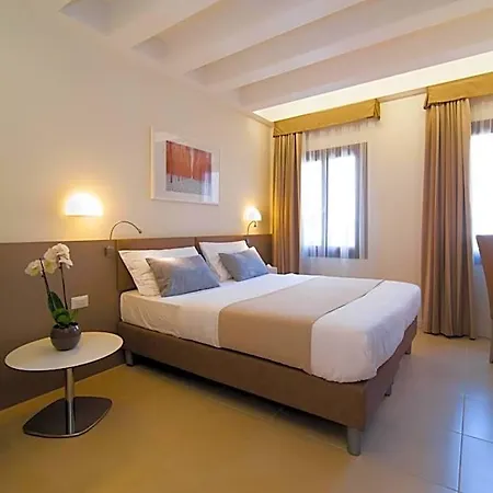 Leone Hotell