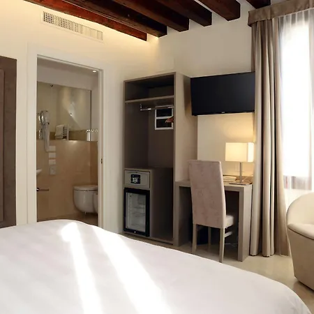 Otel Leone Venedik