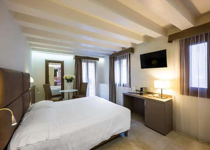 Hotel Leone