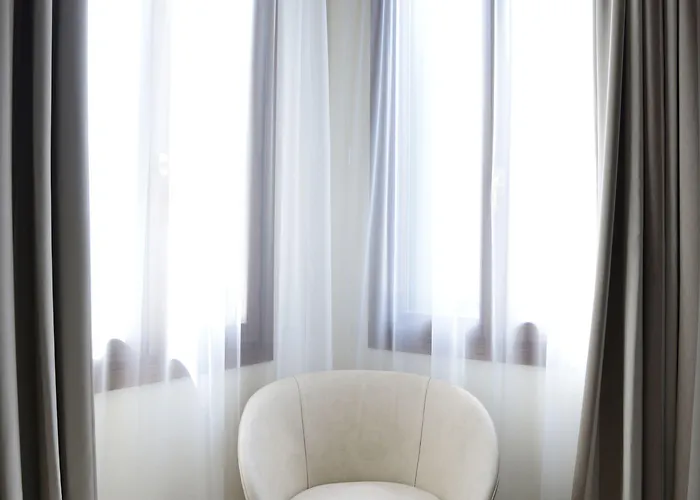 Hotel Leone 3*