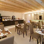 Hotel Leone 3*