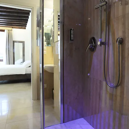Leone Otel Venedik