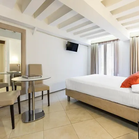 Hotel Leone