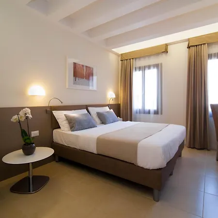 Leone 3* Venedig